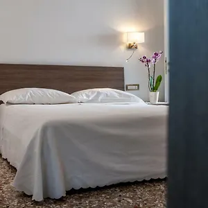 ca-dore.hotelinveneto.com/