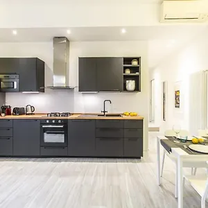 maciachini-bright-apartment-rr.it-lombardy.com/